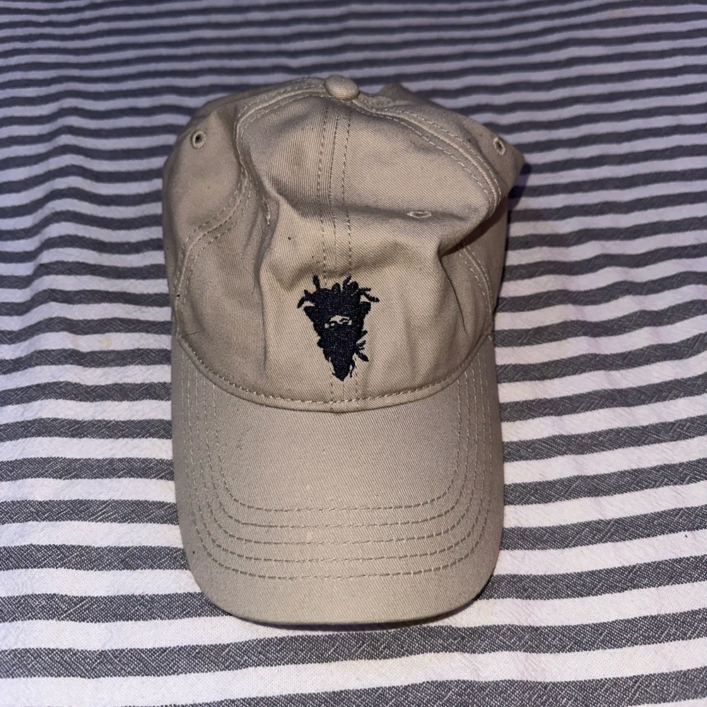 Crooks and castles hat